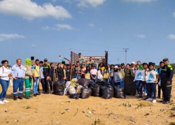 Exitosa jornada de limpieza y recolección de residuos sólidos en las playas de Mayapo