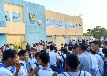 Institución educativa María Auxiliadora de Cuestecitas está sin docentes, exigen contratación inmediata