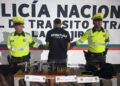 En un bus que cubría la ruta Barranquilla – Riohacha, sorprenden a un sujeto transportando armas de fuego