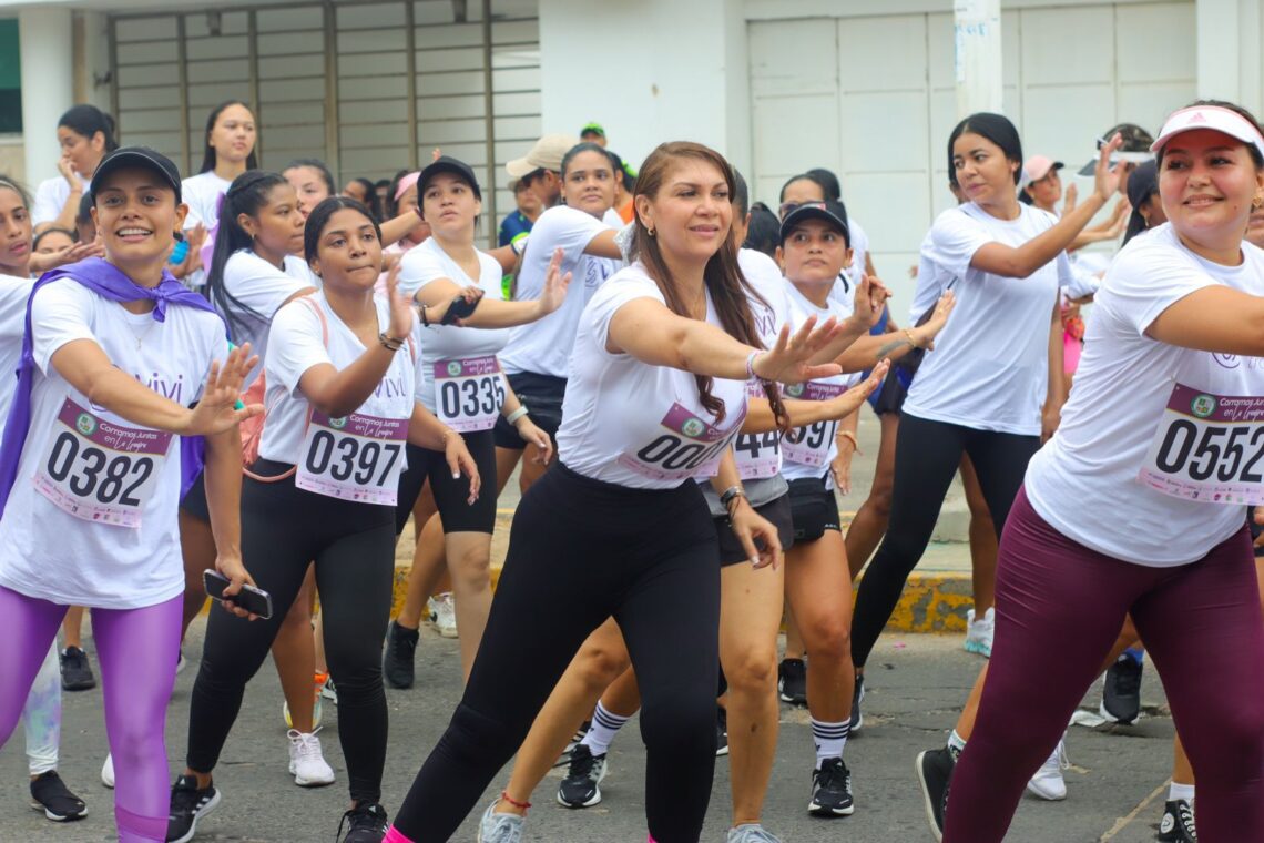En Riohacha, más de 800 mujeres corrieron 5K juntas como muestra de sororidad