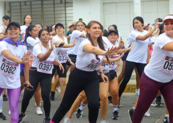 En Riohacha, más de 800 mujeres corrieron 5K juntas como muestra de sororidad