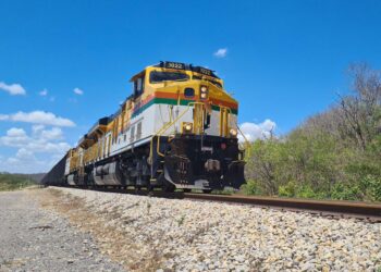 Cerrejón sufre un nuevo bloqueo en su línea férrea: indígenas wayuu piden empleo