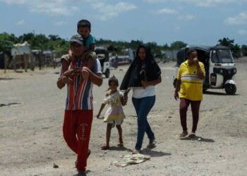 Procuraduría pone la lupa a situación precaria de más de 12 mil migrantes asentados en La Pista de Maicao