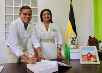 El médico wayuu, David Cotes Mengual, asumió como nuevo gerente del hospital San Rafael de Albania