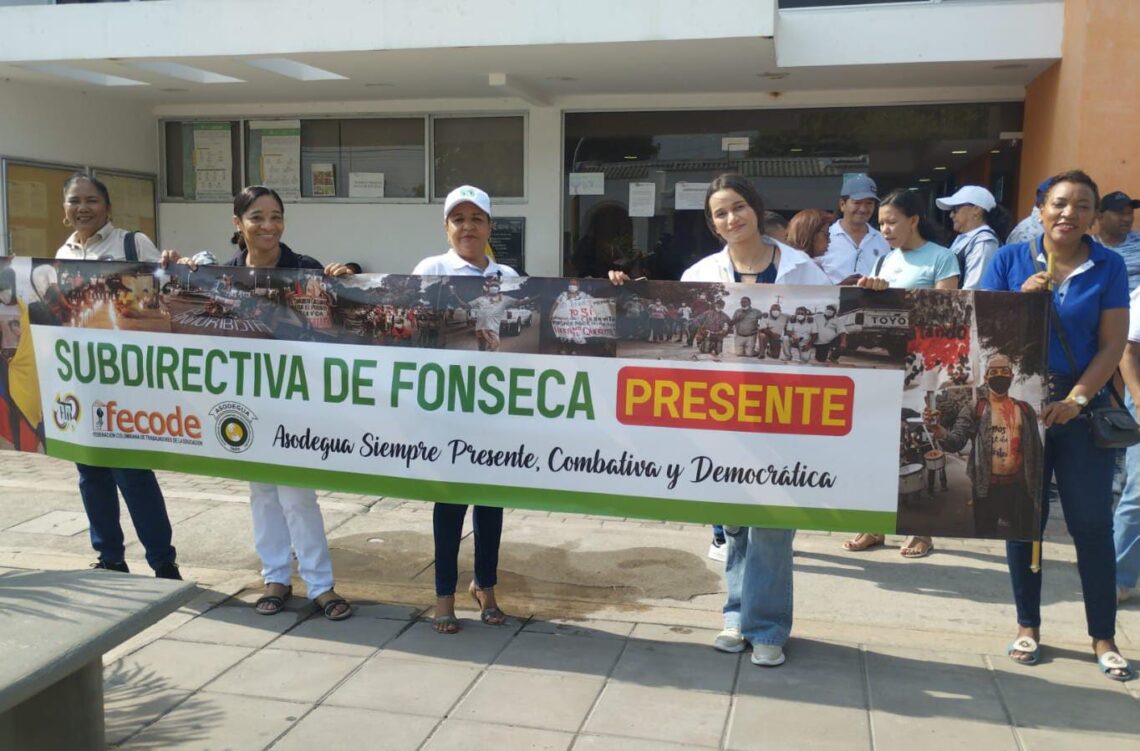 Maestros en La Guajira continúan paro de 72 horas en el departamento