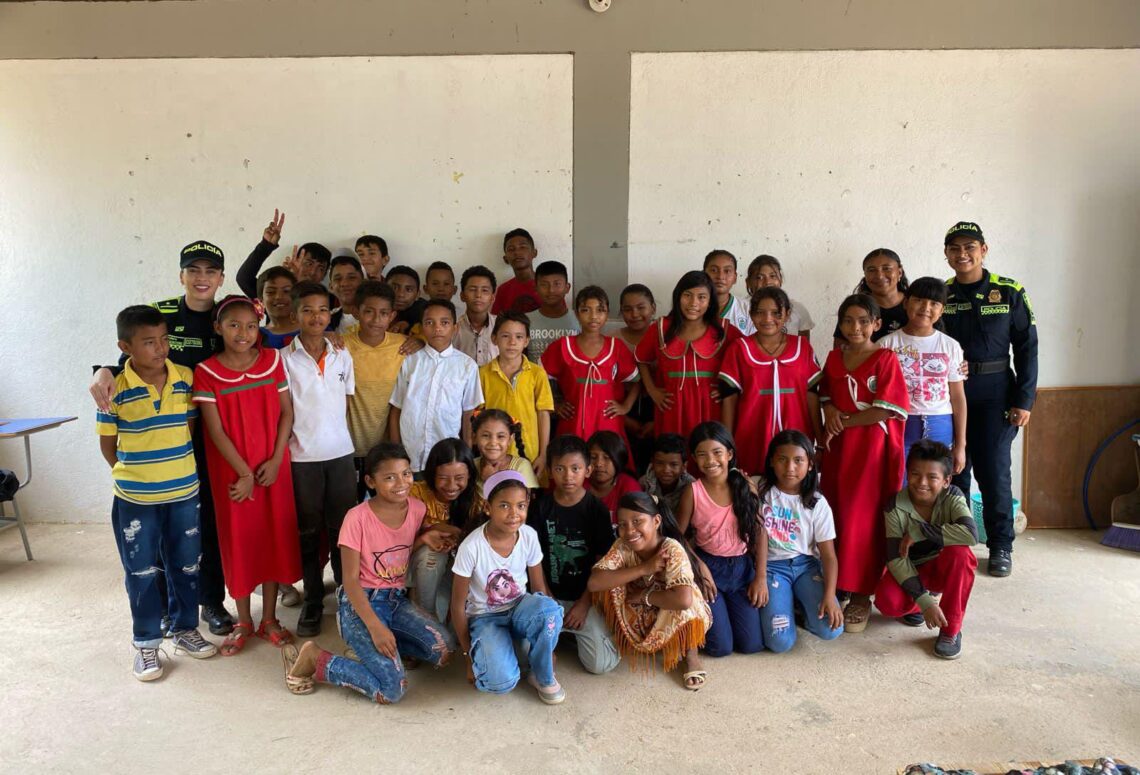Polfa Guajira promueve el bienestar infantil en instituciones educativas de Riohacha