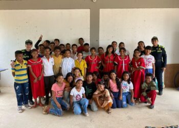 Polfa Guajira promueve el bienestar infantil en instituciones educativas de Riohacha