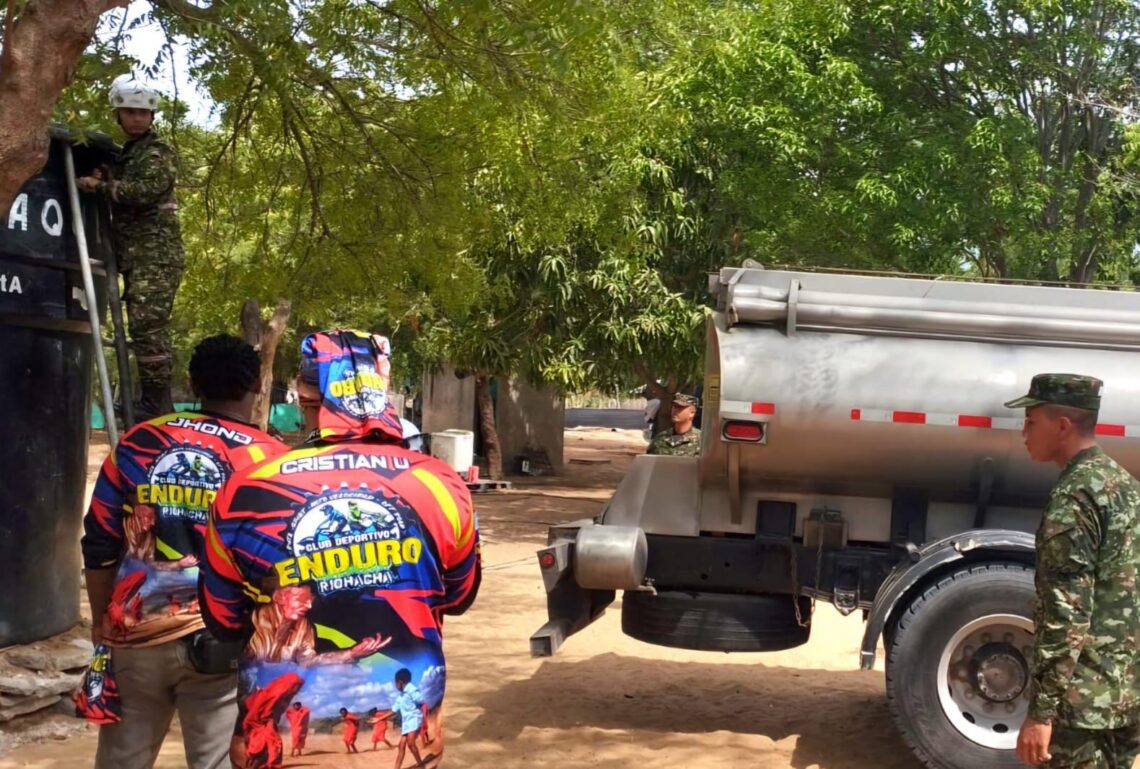 Realizan actividades culturales, entrega de agua potable y kits escolares en la comunidad Ceibita Macedonia de Riohacha