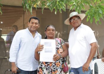 Cerca de 40 familias campesinas recibieron títulos de propiedad en zona rural de Maicao