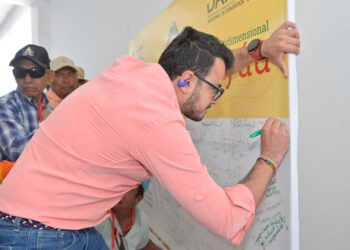 Supersalud firma compromiso con autoridades wayúu para adelantar registro multidimensional