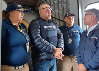 Tribunal deja en libertad a Salvatore Mancuso y suspende las 57 órdenes en su contra