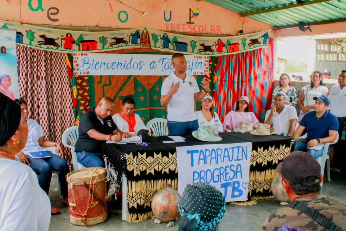 Alcalde y funcionarios de Uribia avanzan con éxito su gira por las comunidades de la Alta Guajira