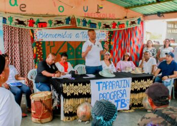 Alcalde y funcionarios de Uribia avanzan con éxito su gira por las comunidades de la Alta Guajira