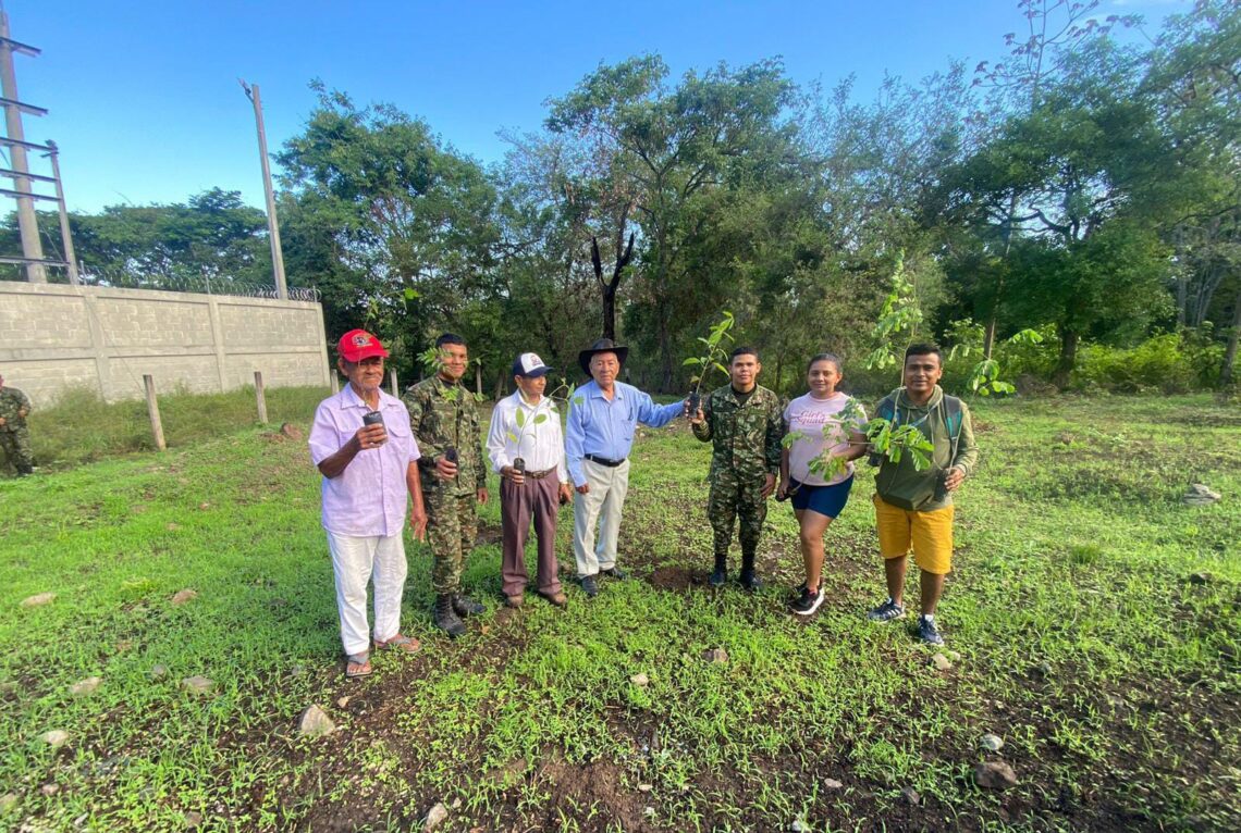 La Décima Brigada del Ejército Nacional contribuye con la reforestación en La Guajira y Cesar