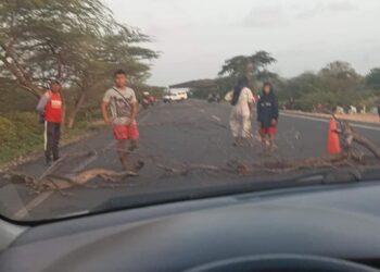 Dos bloqueos incomunicaron este miércoles 15 de mayo a Riohacha ¿Por qué protestaban?