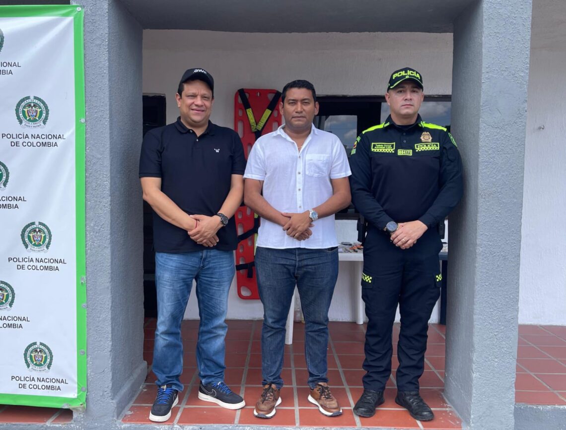 Ofrecen $30 millones de recompensa por información del asesino del rector Hader Escobar en Maicao