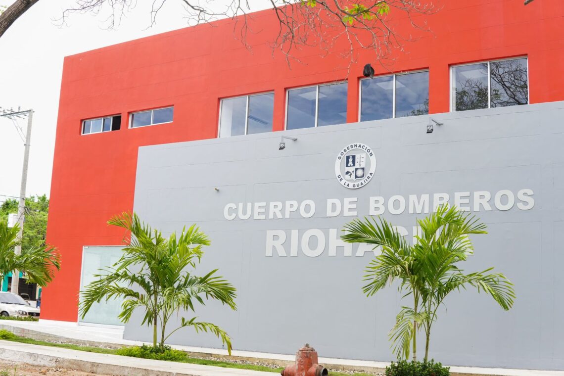 Inauguran dos nuevas estaciones de bomberos en La Guajira: una en Riohacha y otra en Uribia