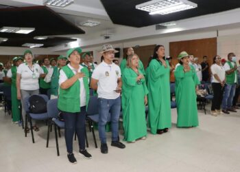 En encuentro con ediles y comunales, alcalde de Maicao acerca la oferta institucional a la población