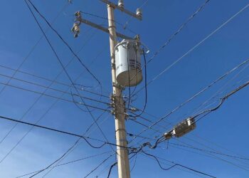 “Deben $777 millones”: Air-e se pronuncia sobre la situación en el barrio Nazareth de Riohacha