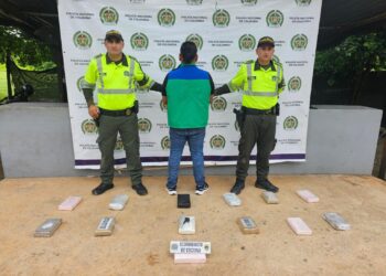 Sorprenden a un sujeto transportando hacia La Guajira 13 kilos de cocaína como pasajero