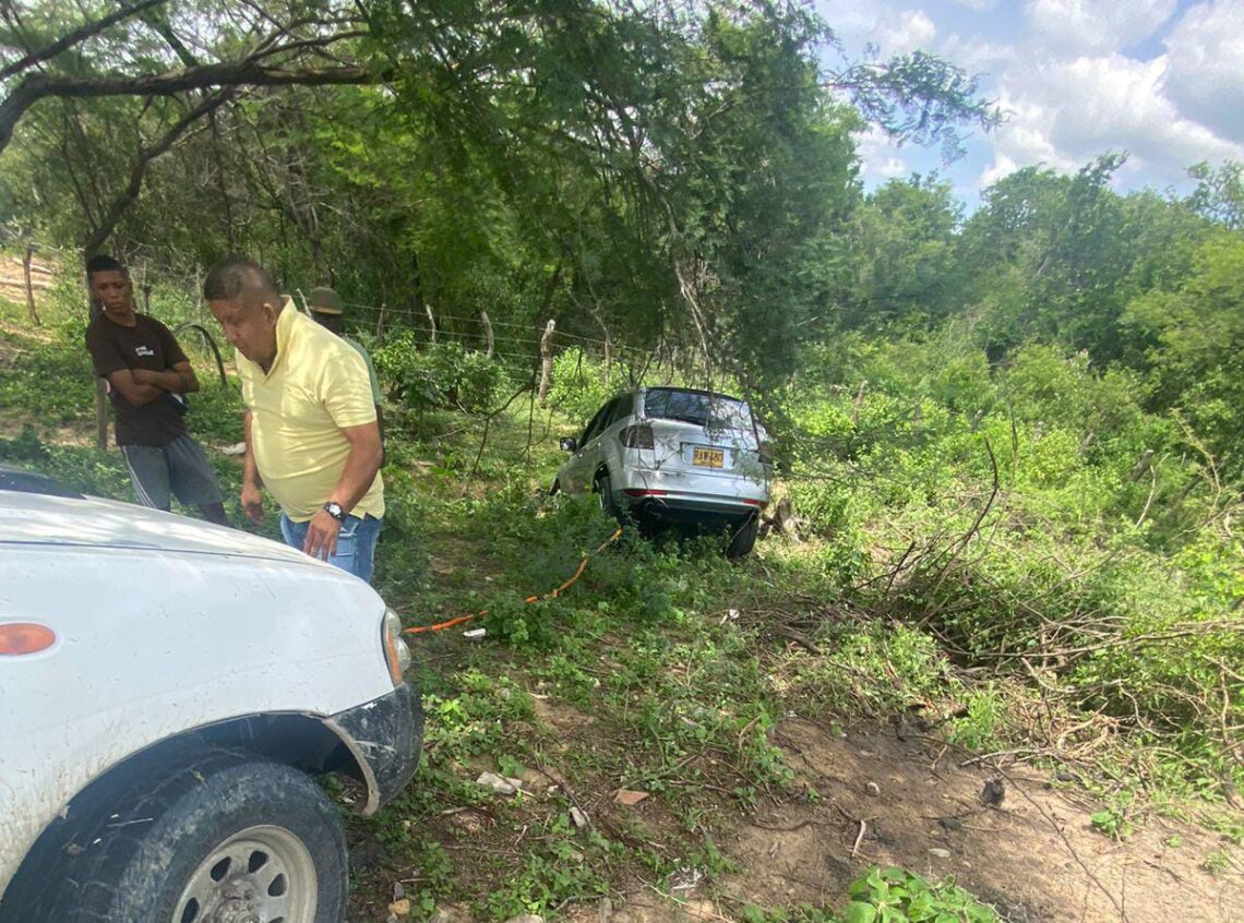Mane Díaz se molestó con un fans que le pidió una foto en medio de un partido ¿Usted qué opina?