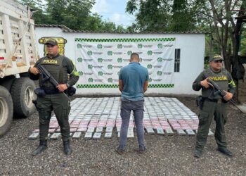 Otro golpe al narcotráfico en La Guajira: incautan 388 kilos de cocaína ocultos en una volqueta