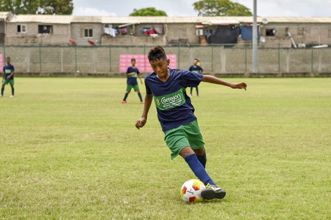 El fútbol se toma La Guajira con ‘Jóvenes Talentos Cerrejón’, el programa que impulsó a Lucho Díaz