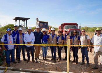 Más de 40 comunidades wayuu se beneficiarán de 4.7 kilómetros de vía entre Maicao y Uribia