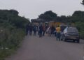 Bloqueada la vía hacia el sur de La Guajira a la altura de Cerrillo