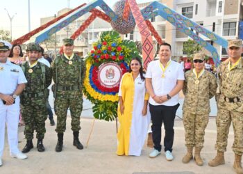 Uribia conmemoró la Batalla de Boyacá con reconocimientos a las fuerzas militares del municipio