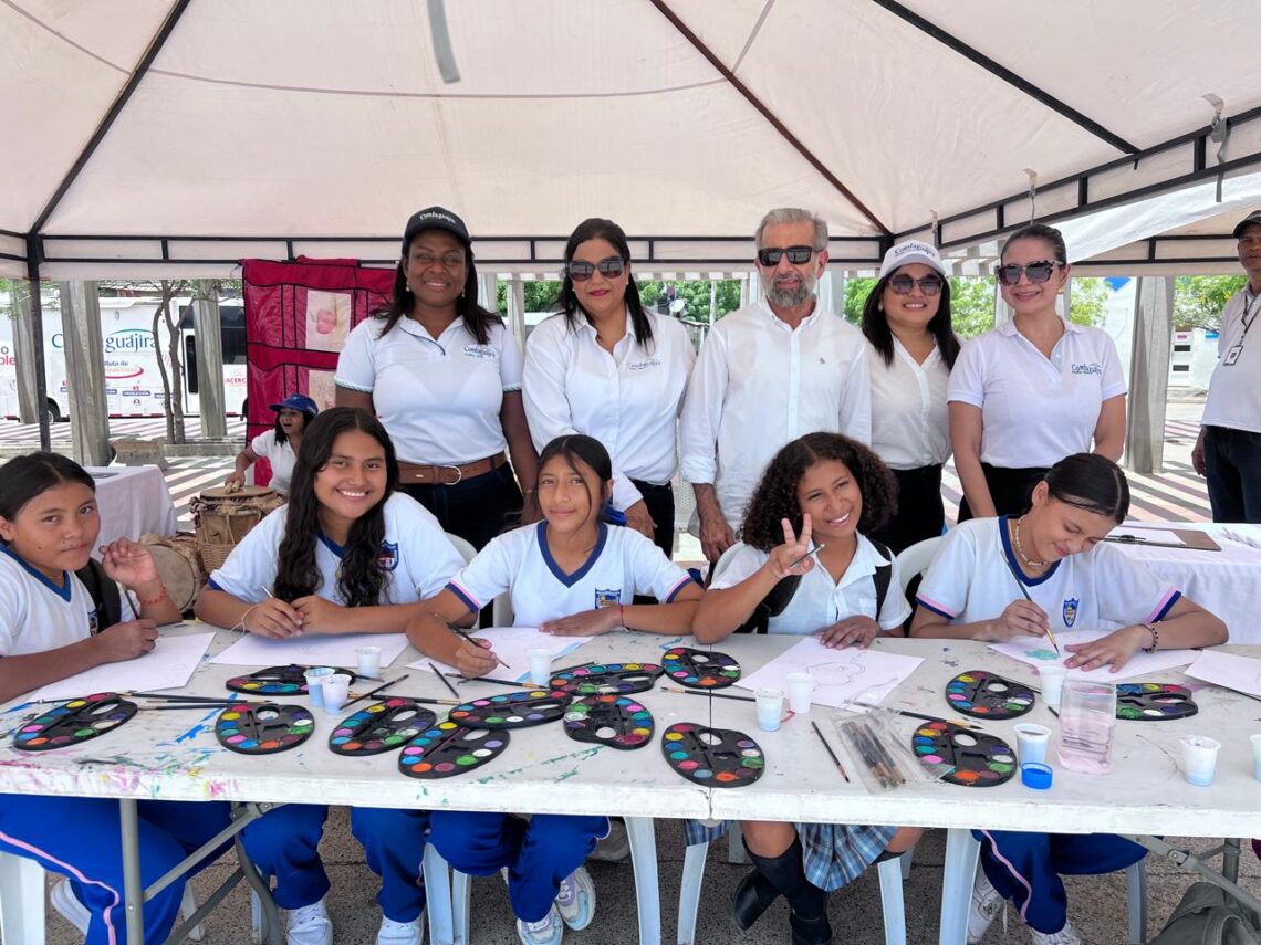 Comfaguajira presente en los municipios con la Feria de Empleo, Crédito y Servicios