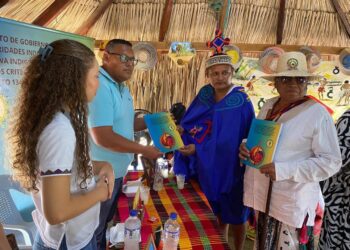 Institución educativa indígena de Maicao presenta nuevos criterios para beneficio de los docentes