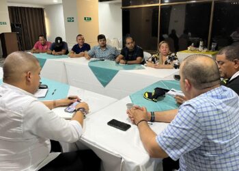 Sector de hidrocarburos en La Guajira reconoce gestión de la senadora Martha Peralta a favor del gremio