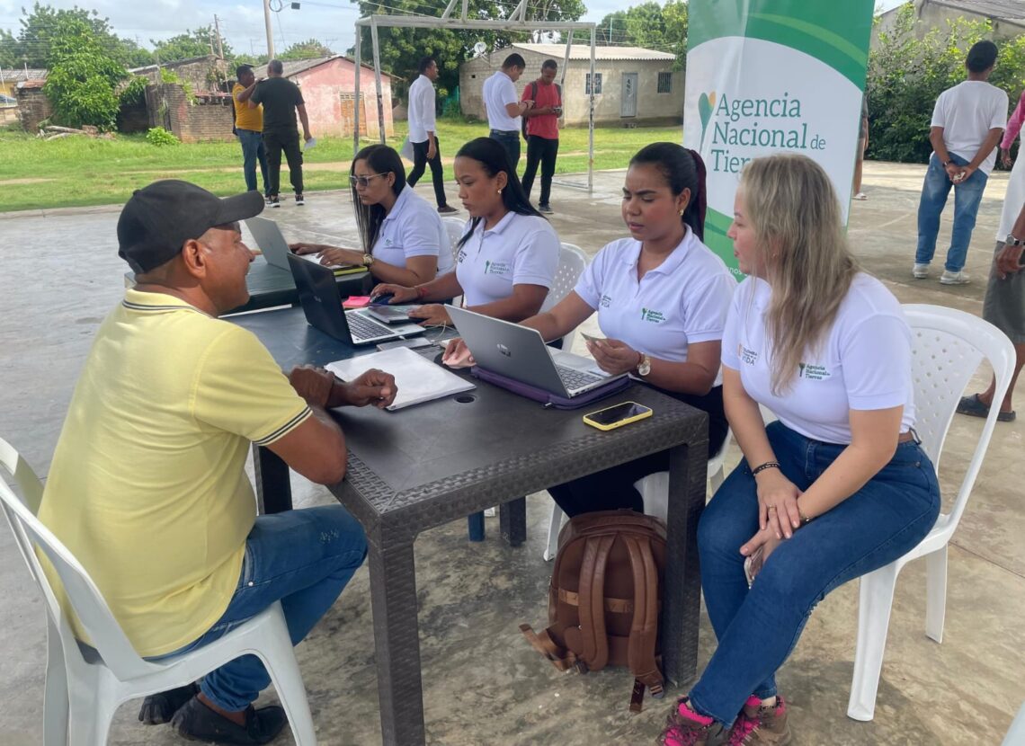Agencia Nacional de Tierras llevó su oferta institucional a población campesina de Tigreras, zona rural de Riohacha