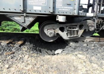 Con explosivos atentan contra la línea férrea del Cerrejón en La Guajira