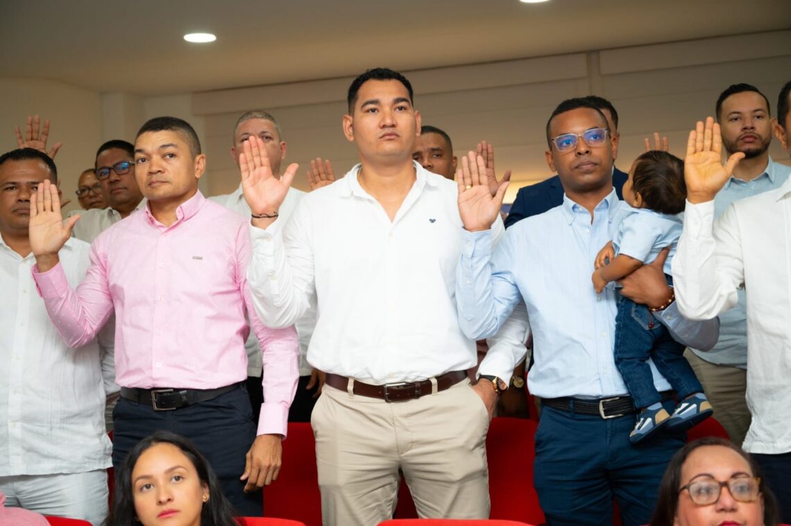 Uniguajira cuenta con 22 nuevos docentes de planta y avanza en la entrega de 200 plazas por méritos