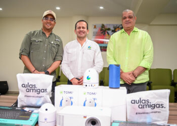 Uniguajira recibe donación de equipos tecnológicos por parte de Hocol   