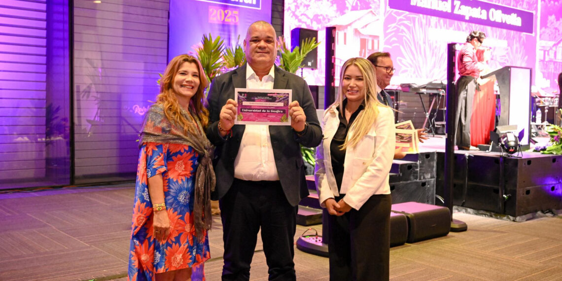 La Universidad de La Guajira fue galardonada por el Ministerio de Educación en la Noche de la Excelencia 2025