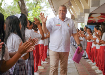 Uniguajira beneficia estudiantes de Uribia y Manaure con programa de acceso a pregrados en salud